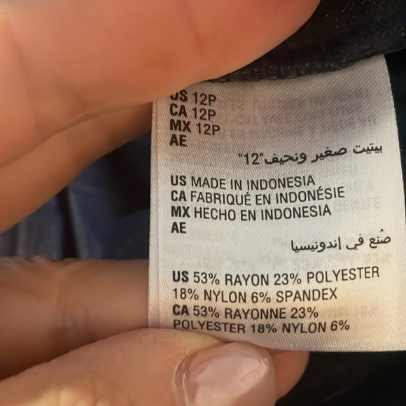 Charter Club Cambridge Windowpane Print Slim Pants Navy check Size 12P Pull on - Picture 12 of 13